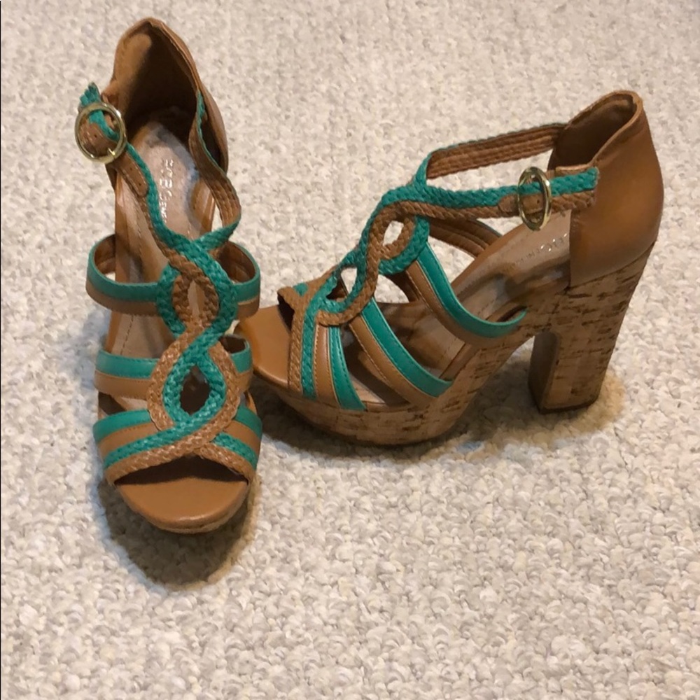 BCBG heels